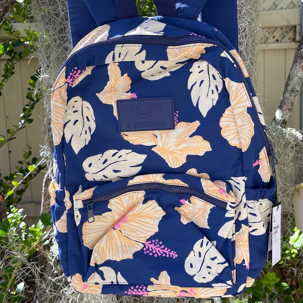 NWT Aloha Collection Travel Light Backpack